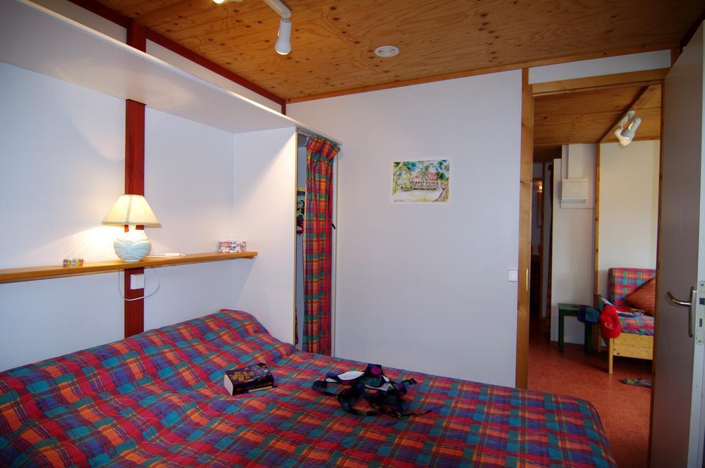 Le Clos Fleuri Hotel Médis Buitenkant foto
