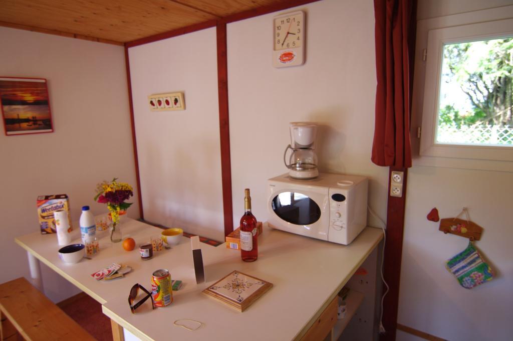 Le Clos Fleuri Hotel Médis Kamer foto